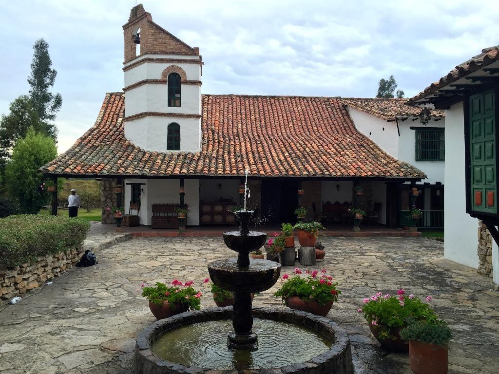 Hotel San Luis De Ucuenga Nobsa Eksteriør bilde